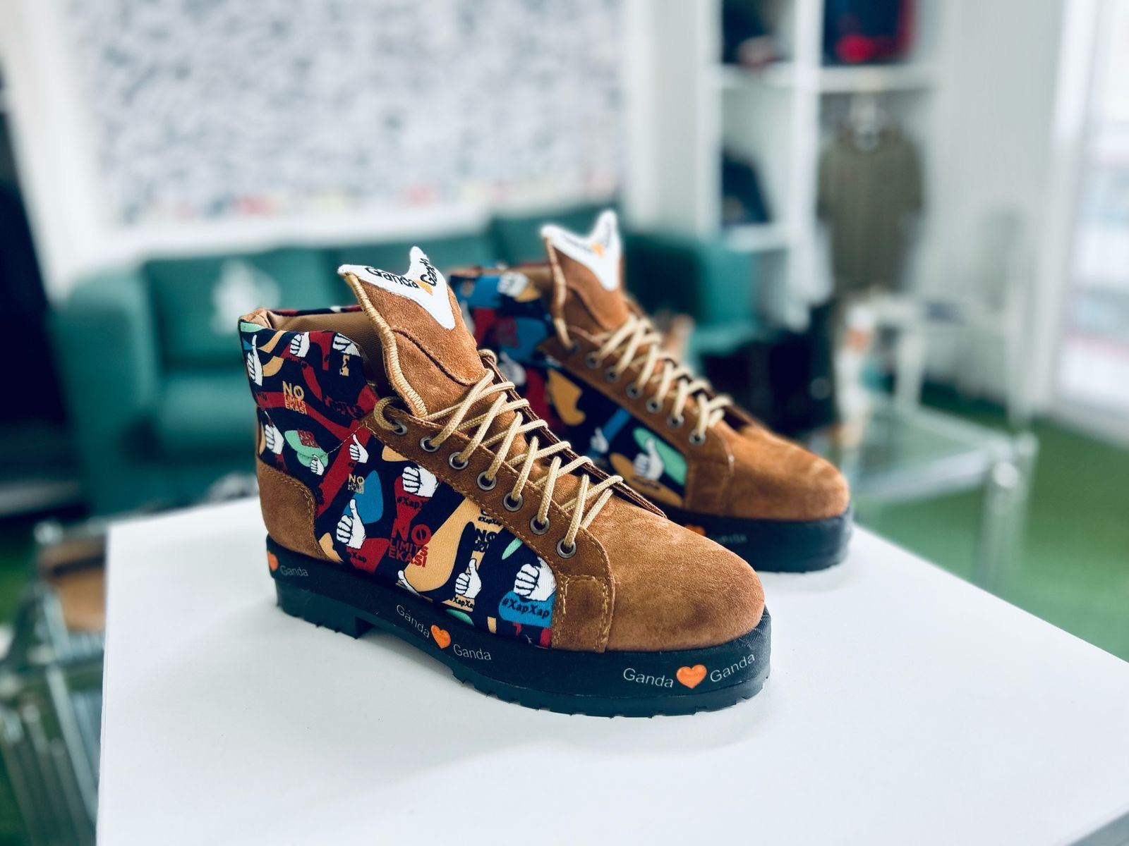 Ganda Ganda - Tan No Limits Boots