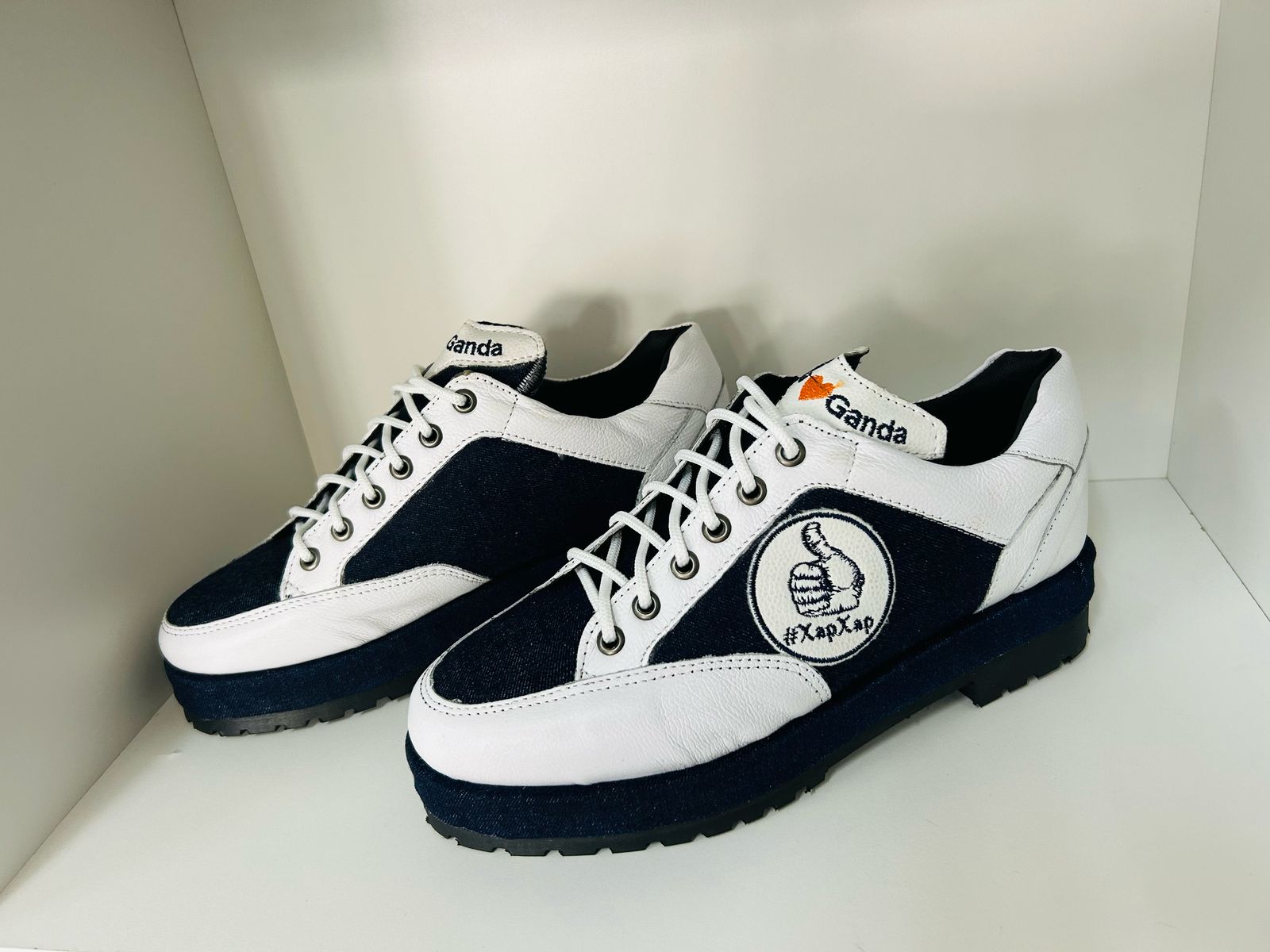 Ganda Ganda - Denim White Low