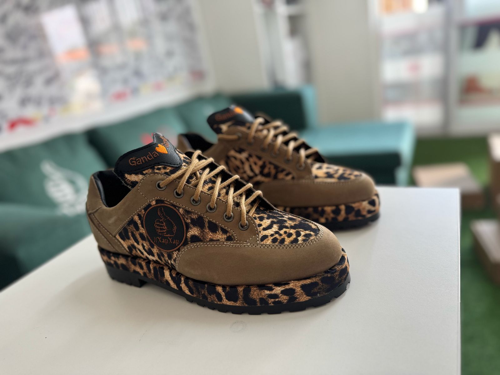 Ganda Ganda - Leopard Low
